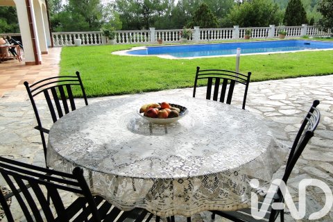 Dom w La Bisbal Del Penedes, Tarragona, Hiszpania 5 sypialni, 633 mkw. nr 152793 – zdjęcie 30