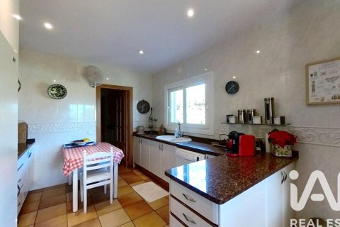 Dom w La Bisbal Del Penedes, Tarragona, Hiszpania 5 sypialni, 633 mkw. nr 152793 – zdjęcie 13