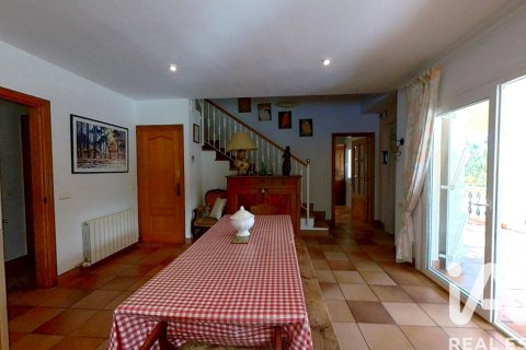 Dom w La Bisbal Del Penedes, Tarragona, Hiszpania 5 sypialni, 633 mkw. nr 152793 – zdjęcie 11