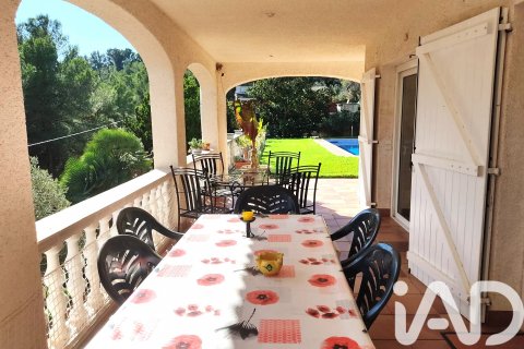 Dom w La Bisbal Del Penedes, Tarragona, Hiszpania 5 sypialni, 633 mkw. nr 152793 – zdjęcie 7