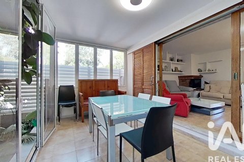 Продажа таухауса в Беникассим, Кастельон, Испания 4 спальни, 167м2 №152789 - фото 2