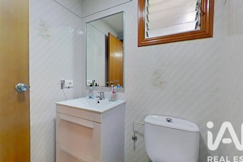 Продажа таухауса в Беникассим, Кастельон, Испания 4 спальни, 167м2 №152789 - фото 17