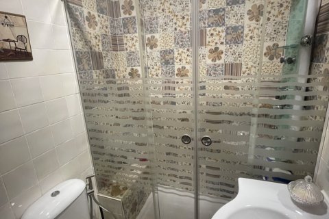 Casa adosada en venta en Sevilla, España 4 dormitorios, 220 m2 No. 152788 - foto 7