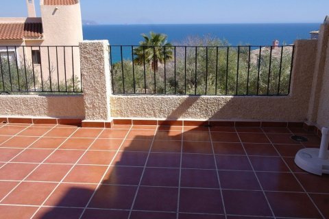 Duplex for sale in El Campello, Alicante, Spain 3 bedrooms, 110 sq.m. No. 180905 - photo 8