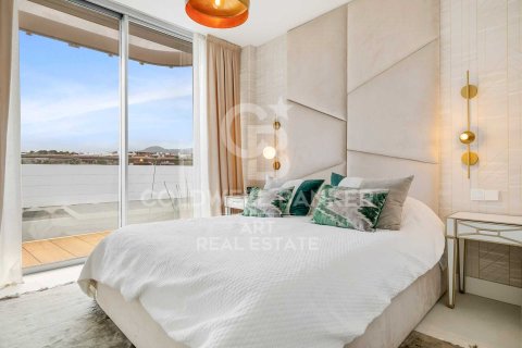 Huoneisto myytävänä Estepona, Malaga, Espanja, 3 makuuhuonetta, 119 m2 No. 158662 - kuva 15