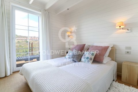 Villa à vendre à Benahavis, Malaga, Espagne, 4 chambres, 218 m2 No. 158661 - photo 14