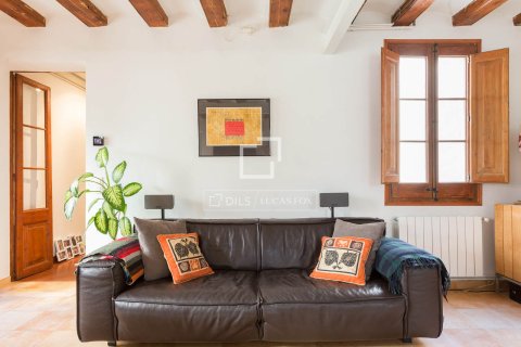 Продажа квартиры в Барселона, Испания 3 спальни, 190м2 №164612 - фото 3