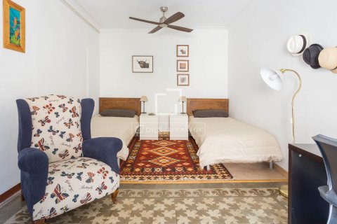 Продажа квартиры в Барселона, Испания 3 спальни, 190м2 №164612 - фото 17