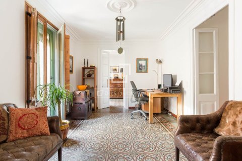 Продажа квартиры в Барселона, Испания 3 спальни, 190м2 №164612 - фото 10