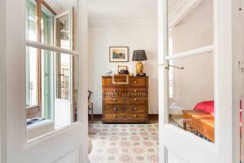 Продажа квартиры в Барселона, Испания 3 спальни, 190м2 №164612 - фото 12