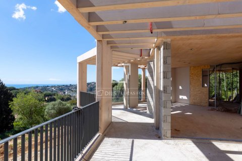 Villa for sale in Cabrils, Barcelona, Spain 5 bedrooms, 229 sq.m. No. 164609 - photo 25