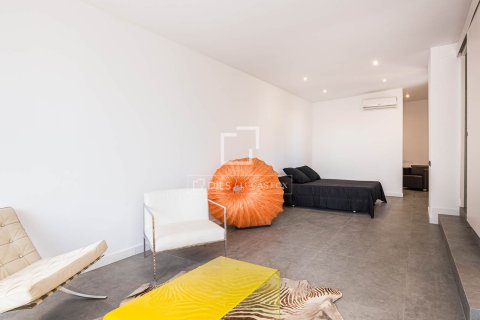 Villa for sale in Bellaterra, Barcelona, Spain 14 bedrooms, 467 sq.m. No. 164611 - photo 18