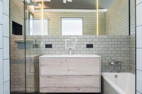 Villa for sale in Bellaterra, Barcelona, Spain 14 bedrooms, 467 sq.m. No. 164611 - photo 21