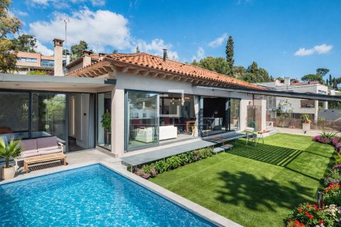 Villa à Bellaterra, Barcelona, Espagne 14 chambres, 467 m2 No. 164611