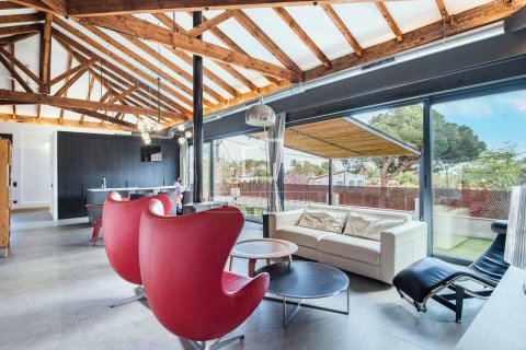 Villa for sale in Bellaterra, Barcelona, Spain 14 bedrooms, 467 sq.m. No. 164611 - photo 15