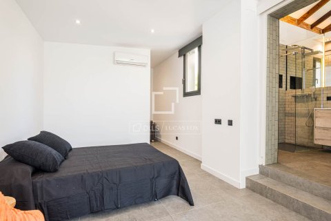 Villa for sale in Bellaterra, Barcelona, Spain 14 bedrooms, 467 sq.m. No. 164611 - photo 20