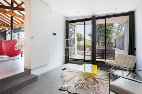 Villa for sale in Bellaterra, Barcelona, Spain 14 bedrooms, 467 sq.m. No. 164611 - photo 17