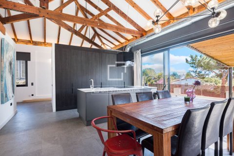 Villa for sale in Bellaterra, Barcelona, Spain 14 bedrooms, 467 sq.m. No. 164611 - photo 14