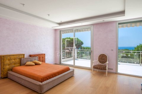 Villa for sale in Cabrils, Barcelona, Spain 6 bedrooms, 786 sq.m. No. 164607 - photo 17