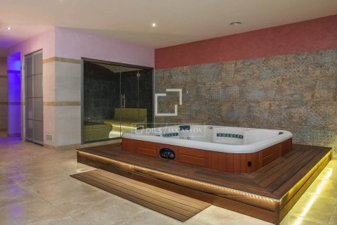 Villa for sale in Cabrils, Barcelona, Spain 6 bedrooms, 786 sq.m. No. 164607 - photo 25