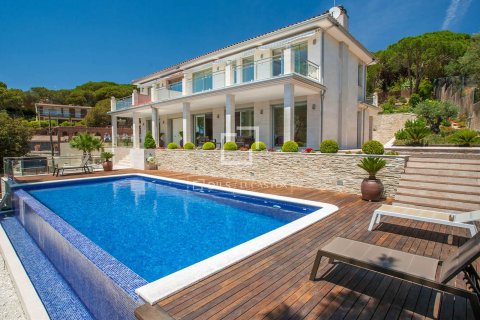 Villa in Cabrils, Barcelona, Spain 6 bedrooms, 786 sq.m. No. 164607