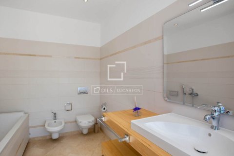 Villa for sale in Cabrils, Barcelona, Spain 6 bedrooms, 786 sq.m. No. 164607 - photo 24
