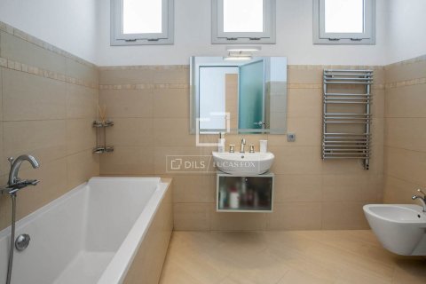 Villa for sale in Cabrils, Barcelona, Spain 6 bedrooms, 786 sq.m. No. 164607 - photo 20