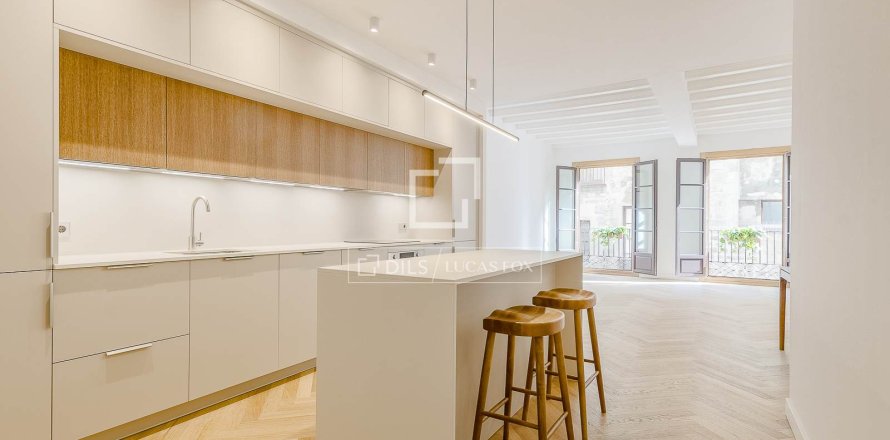 Apartamento en Barcelona, España 3 dormitorios, 125 m2 No. 164610