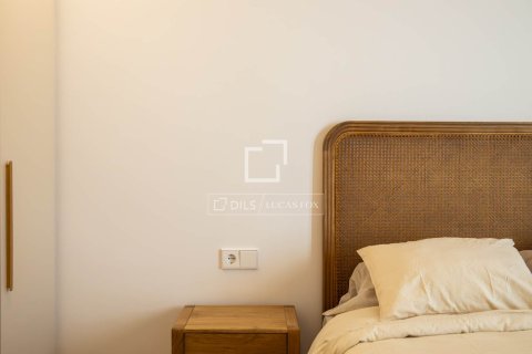 Продажа квартиры в Барселона, Испания 3 спальни, 125м2 №164610 - фото 18