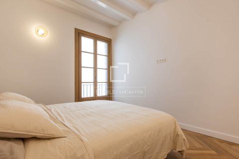 Продажа квартиры в Барселона, Испания 3 спальни, 125м2 №164610 - фото 16