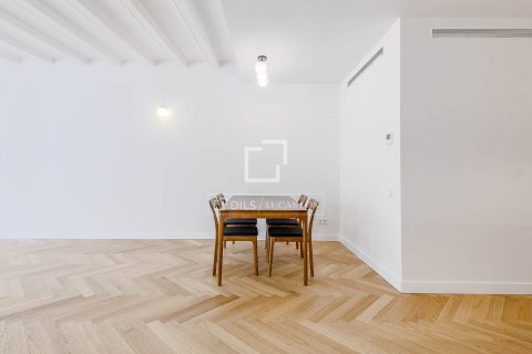 Apartment for sale in Barcelona, Spain 3 bedrooms, 125 sq.m. No. 164610 - photo 24