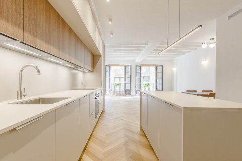 Apartment in Barcelona, Spain 3 bedrooms, 125 sq.m. No. 164610