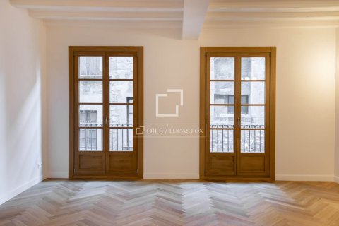 Продажа квартиры в Барселона, Испания 3 спальни, 125м2 №164610 - фото 12