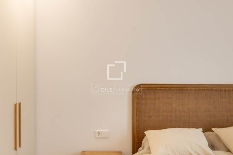 Продажа квартиры в Барселона, Испания 3 спальни, 125м2 №164610 - фото 17