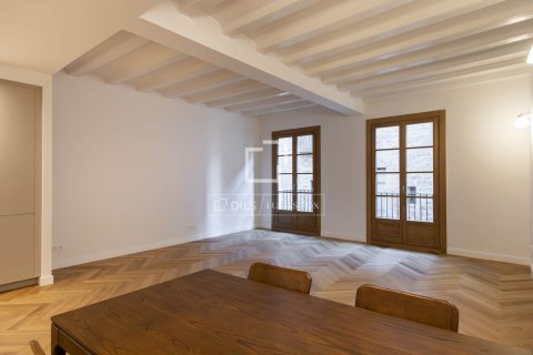 Продажа квартиры в Барселона, Испания 3 спальни, 125м2 №164610 - фото 4