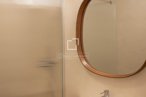 Продажа квартиры в Барселона, Испания 3 спальни, 125м2 №164610 - фото 26