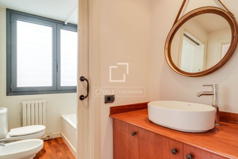 Willa w Barcelona, Hiszpania 5 sypialni, 313 mkw. nr 164606 – zdjęcie 30