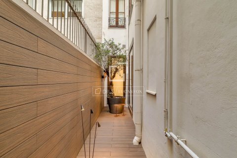 Huoneisto myytävänä Barcelona, Espanja, 3 makuuhuonetta, 194 m2 No. 164608 - kuva 29