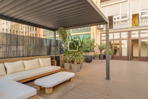 Huoneisto myytävänä Barcelona, Espanja, 3 makuuhuonetta, 194 m2 No. 164608 - kuva 11