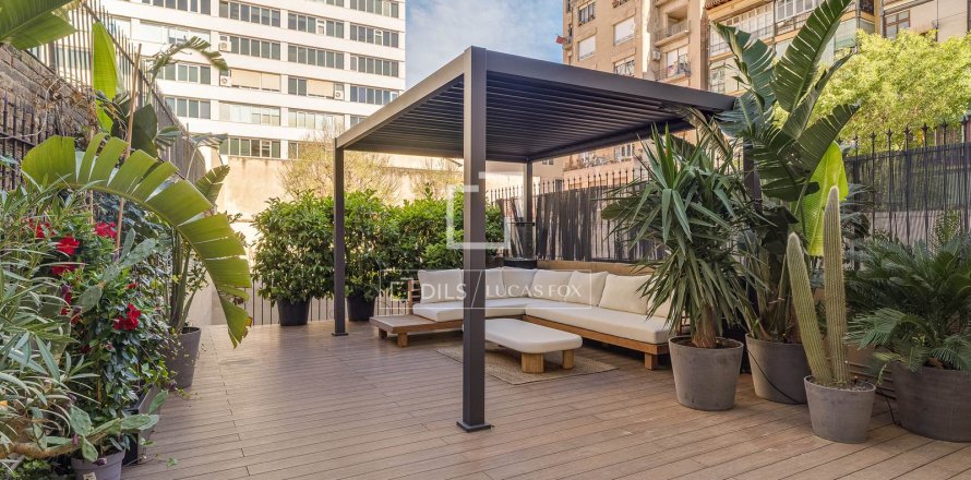 Huoneisto Barcelona, Espanja 3 makuuhuonetta, 194 m2 No. 164608