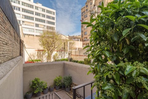 Huoneisto myytävänä Barcelona, Espanja, 3 makuuhuonetta, 194 m2 No. 164608 - kuva 13