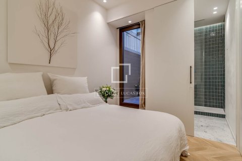 Huoneisto myytävänä Barcelona, Espanja, 3 makuuhuonetta, 194 m2 No. 164608 - kuva 25