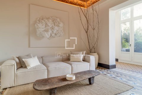 Huoneisto myytävänä Barcelona, Espanja, 3 makuuhuonetta, 194 m2 No. 164608 - kuva 4