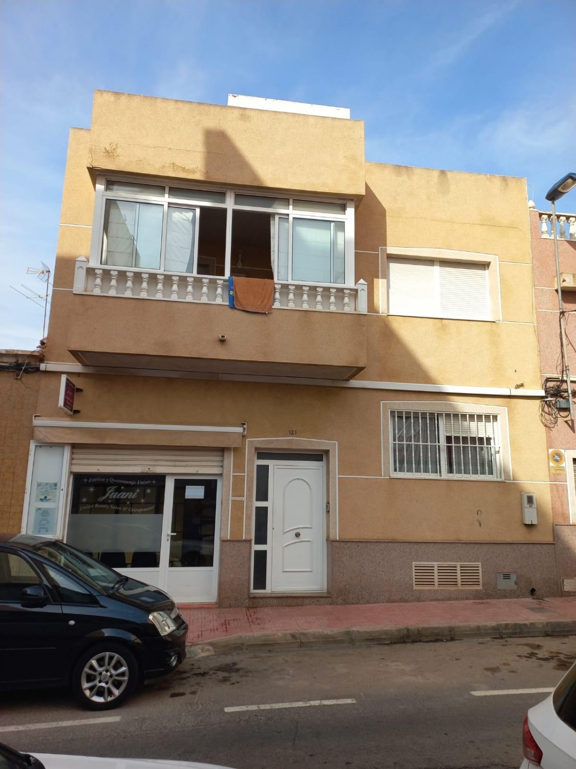 House in Torrevieja, Alicante, Spanien 4 Schlafzimmer, 87 m2 Nr. 99800
