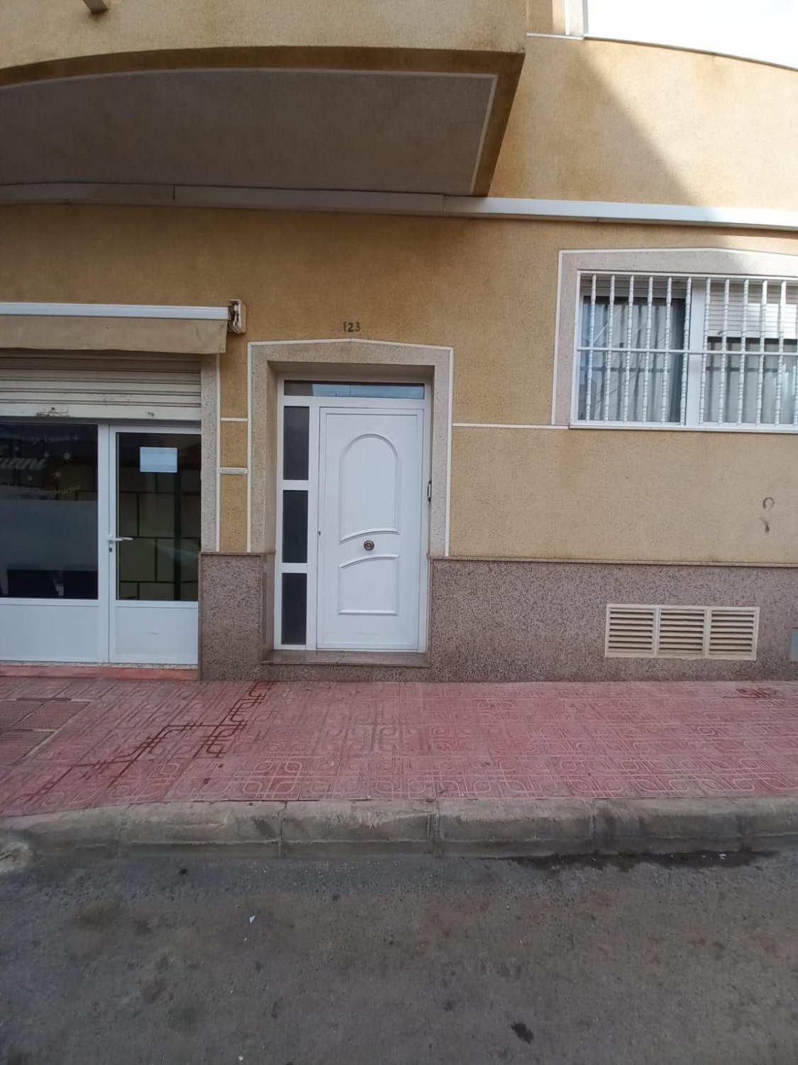 House in Torrevieja, Alicante, Spanien 4 Schlafzimmer, 87 m2 Nr. 99800