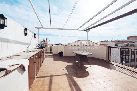 Ático en venta en Guardamar del Segura, Alicante, España 4 dormitorios, 150 m2 No. 149075 - foto 2