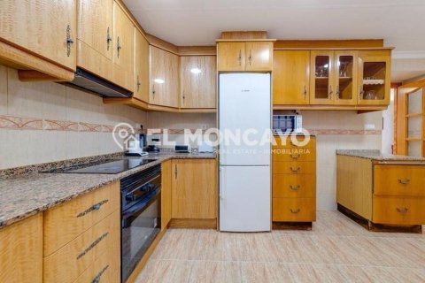House for sale in Guardamar del Segura, Alicante, Spain 3 bedrooms, 106 sq.m. No. 149071 - photo 10