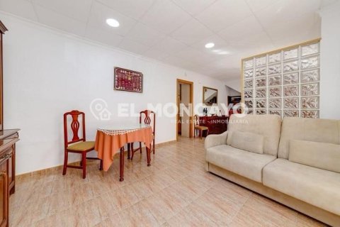 House for sale in Guardamar del Segura, Alicante, Spain 3 bedrooms, 106 sq.m. No. 149071 - photo 7