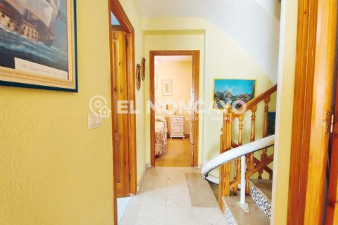 House à vendre à Guardamar del Segura, Alicante, Espagne, 4 chambres, 179 m2 No. 149069 - photo 24