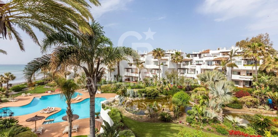 Penthauss Marbella, Malaga, Spānijā 3 istabas, 281 m2 Nr. 158172